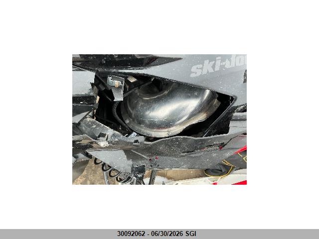 Ski-Doo Snowmobile Expert 850 2024 2BPSCKRC8RV000136 Image 10