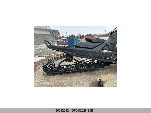 Ski-Doo Snowmobile Expert 850 2024 2BPSCKRC8RV000136 Image 9