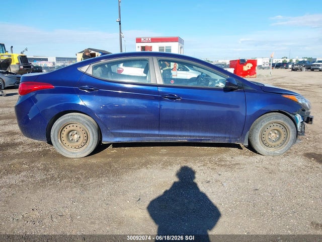2013 Hyundai Elantra Gls/limited მანქანა იყიდება აუქციონზე, vin: 5NPDH4AE4DH425841, აუქციონის ნომერი: 30092074