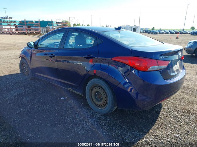 2013 Hyundai Elantra Gls/limited მანქანა იყიდება აუქციონზე, vin: 5NPDH4AE4DH425841, აუქციონის ნომერი: 30092074
