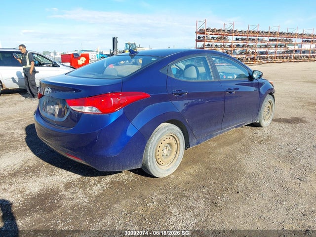2013 Hyundai Elantra Gls/limited მანქანა იყიდება აუქციონზე, vin: 5NPDH4AE4DH425841, აუქციონის ნომერი: 30092074