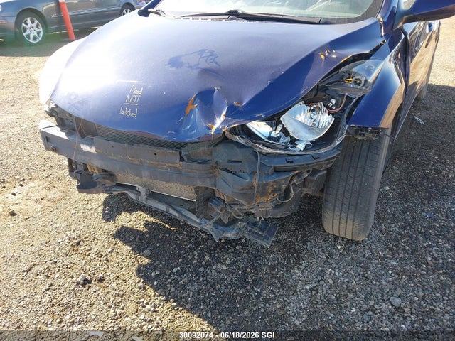 2013 Hyundai Elantra Gls/limited მანქანა იყიდება აუქციონზე, vin: 5NPDH4AE4DH425841, აუქციონის ნომერი: 30092074