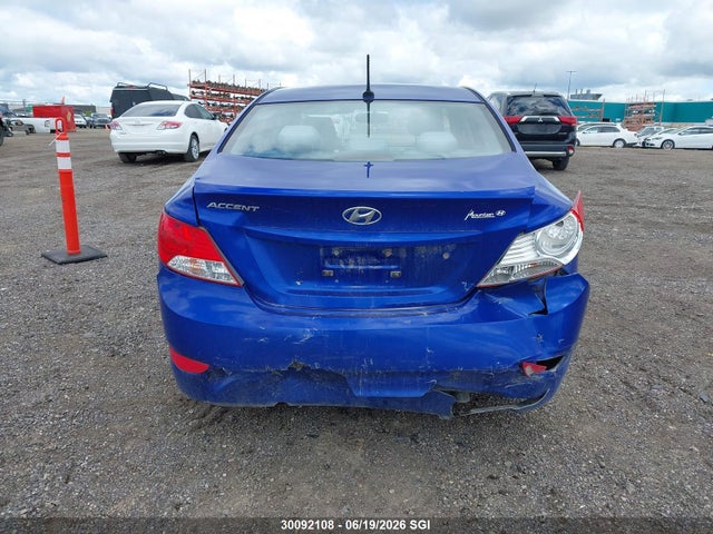2014 Hyundai Accent Gls/gs მანქანა იყიდება აუქციონზე, vin: KMHCT4AE6EU709923, აუქციონის ნომერი: 30092108