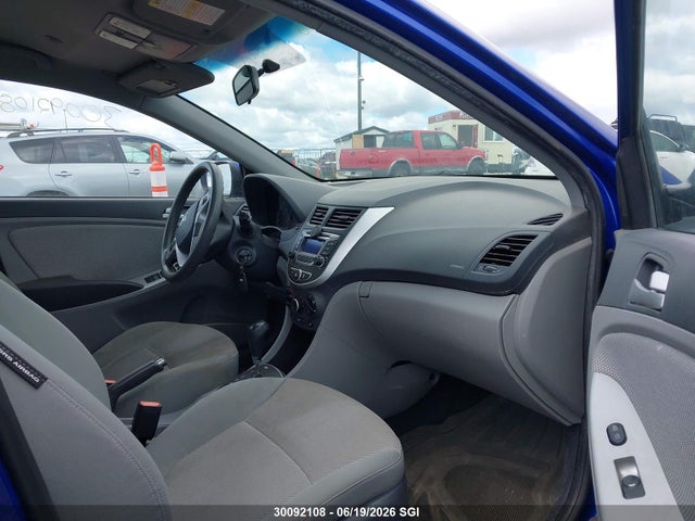 2014 Hyundai Accent Gls/gs მანქანა იყიდება აუქციონზე, vin: KMHCT4AE6EU709923, აუქციონის ნომერი: 30092108