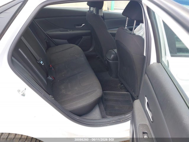 KMHLM4AG0PU379777 Hyundai ELANTRA SEL