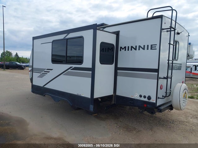 Winnebago Minnie 2022 54CTM1P26N6065275 Image 3