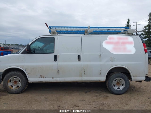 Chevrolet Express G2500 2014 1GCWGFCG5E1157607 Image 13