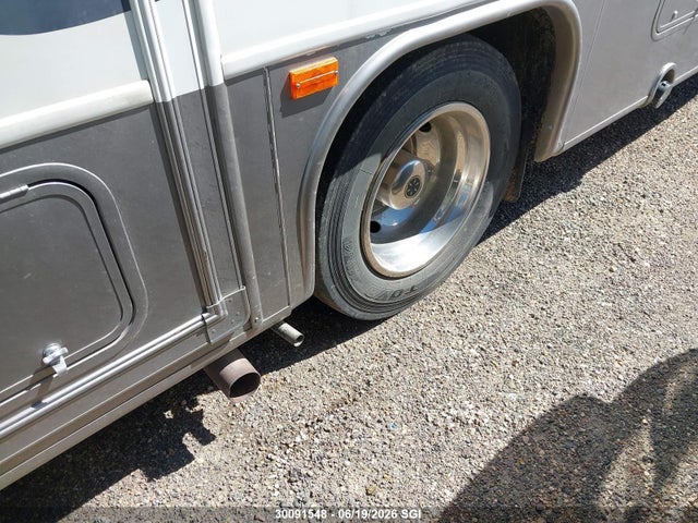 Продаж на аукціоні авто 2002 Ford F550 Super Duty Stripped Chass, vin: 1FCMF53S320A03696, номер лоту: 30091548
