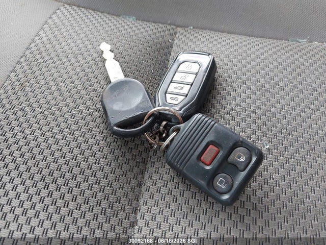 Продажа на аукционе авто 2007 Ford Escape Xlt, vin: 1FMYU93137KB94808, номер лота: 30092168