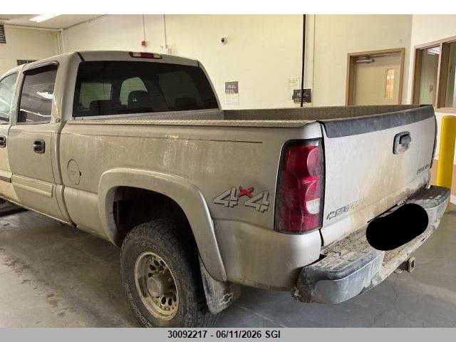 30092217 :رقم المزاد ، 1GCHK232X5F820239 vin ، 2005 Chevrolet Silverado K2500 Heavy Duty مزاد بيع