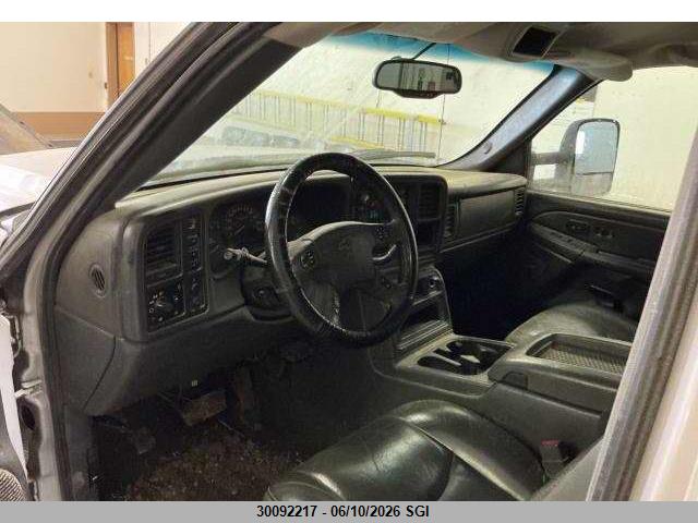 30092217 :رقم المزاد ، 1GCHK232X5F820239 vin ، 2005 Chevrolet Silverado K2500 Heavy Duty مزاد بيع