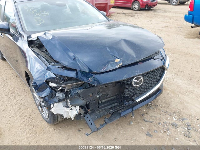 Mazda 3 Preferred 2024 JM1BPBCM8R1710429 Image 6