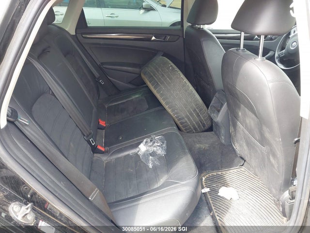 2012 Volkswagen Passat 2.5l Highline მანქანა იყიდება აუქციონზე, vin: 1VWCH7A31CC005389, აუქციონის ნომერი: 30085051