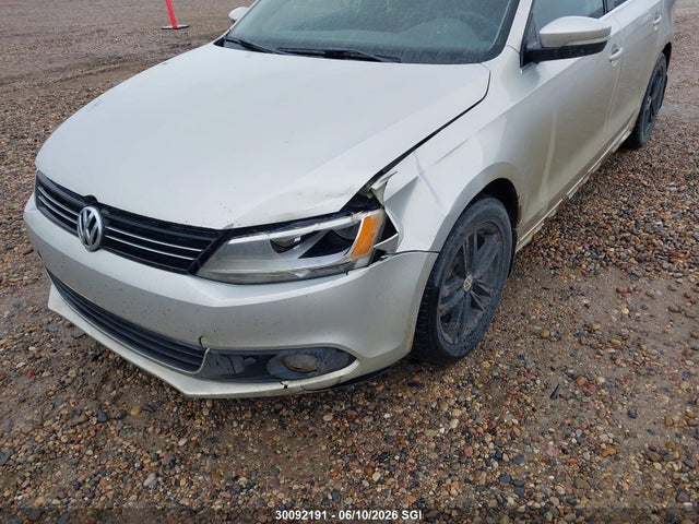 30092191 :رقم المزاد ، 3VWLL7AJ2BM037536 vin ، 2011 Volkswagen Jetta Tdi مزاد بيع