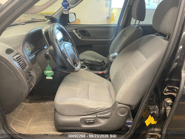 30092268 :رقم المزاد ، 1FMYU93126KB55139 vin ، 2006 Ford Escape Xlt مزاد بيع