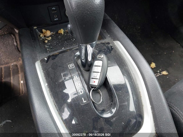 30092278 :رقم المزاد ، 5N1AT2MM7FC790484 vin ، 2015 Nissan Rogue S/sl/sv مزاد بيع