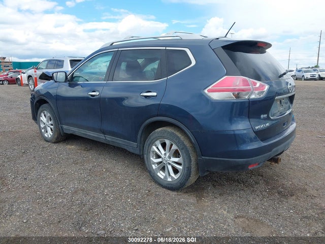 30092278 :رقم المزاد ، 5N1AT2MM7FC790484 vin ، 2015 Nissan Rogue S/sl/sv مزاد بيع