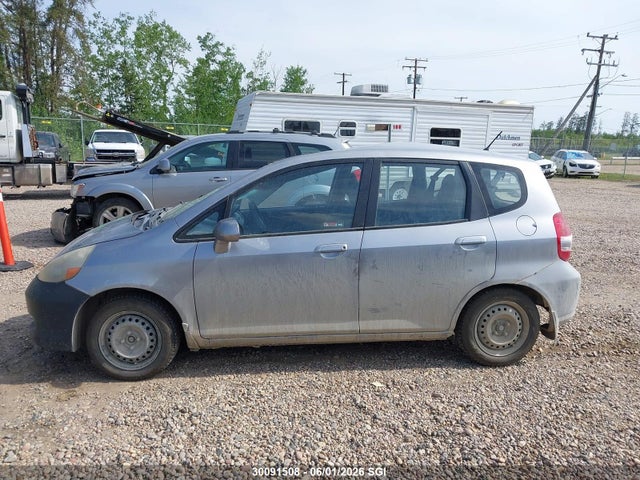 2007 Honda Fit მანქანა იყიდება აუქციონზე, vin: JHMGD37467S808959, აუქციონის ნომერი: 30091508
