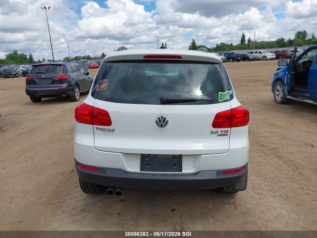 WVGJV7AX9FW107639 Volkswagen Tiguan S/se/sel/r-line