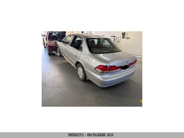 30092313 :رقم المزاد ، 1HGCG16572A802108 vin ، 2002 Honda Accord Ex مزاد بيع