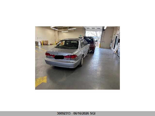 30092313 :رقم المزاد ، 1HGCG16572A802108 vin ، 2002 Honda Accord Ex مزاد بيع