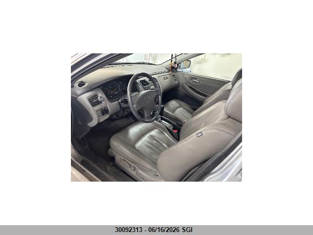 30092313 :رقم المزاد ، 1HGCG16572A802108 vin ، 2002 Honda Accord Ex مزاد بيع