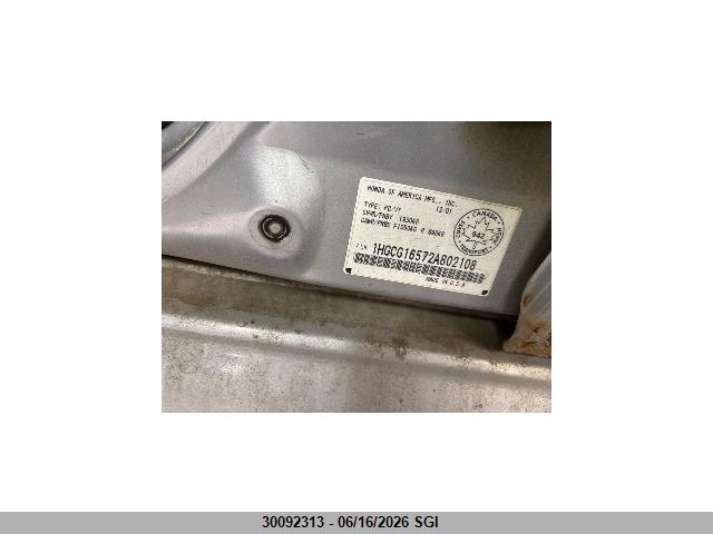 30092313 :رقم المزاد ، 1HGCG16572A802108 vin ، 2002 Honda Accord Ex مزاد بيع