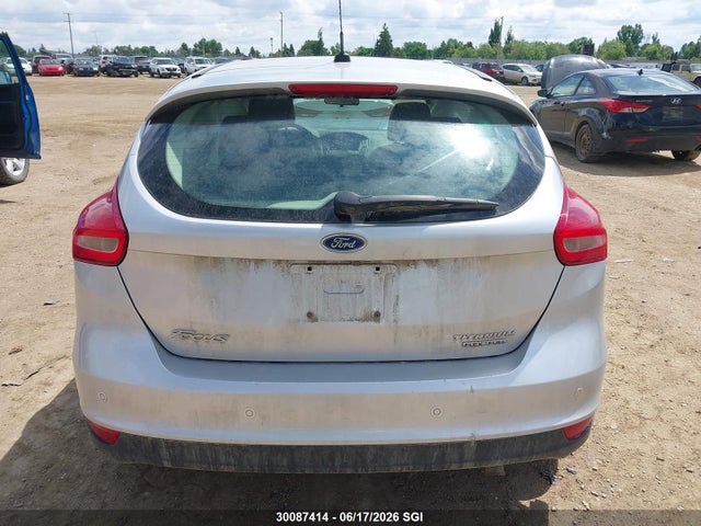 Ford Focus Titanium 2016 1FADP3N27GL277994 Image 15