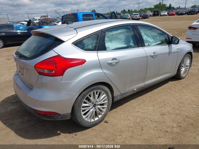 Ford Focus Titanium 2016 1FADP3N27GL277994 Image 4