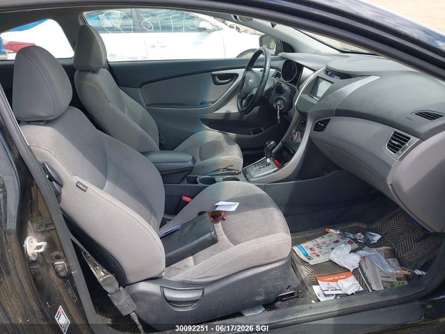 30092251 :رقم المزاد ، KMHDH6AE8DU023642 vin ، 2013 Hyundai Elantra Coupe Gs/se مزاد بيع