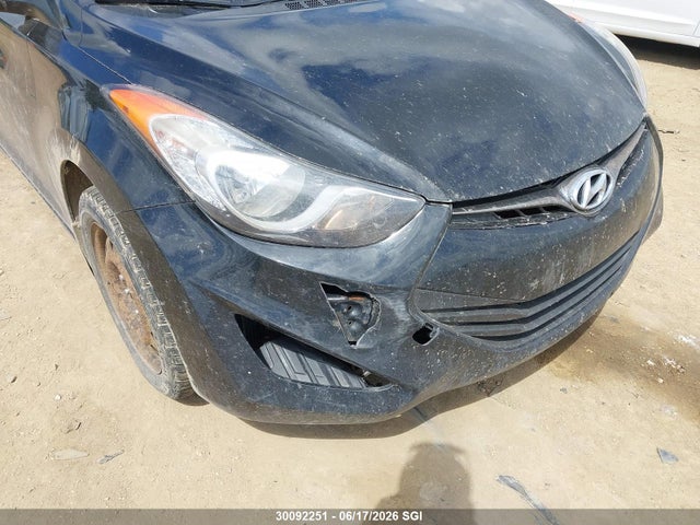 30092251 :رقم المزاد ، KMHDH6AE8DU023642 vin ، 2013 Hyundai Elantra Coupe Gs/se مزاد بيع