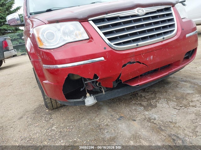 2010 Chrysler Town & Country Limited მანქანა იყიდება აუქციონზე, vin: 2A4RR6DX3AR133635, აუქციონის ნომერი: 30092296