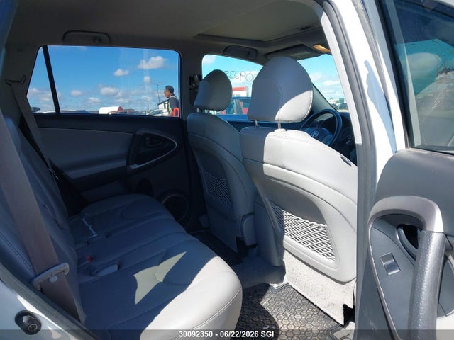 2006 Toyota Rav4 Limited მანქანა იყიდება აუქციონზე, vin: JTMBK31V265001600, აუქციონის ნომერი: 30092350