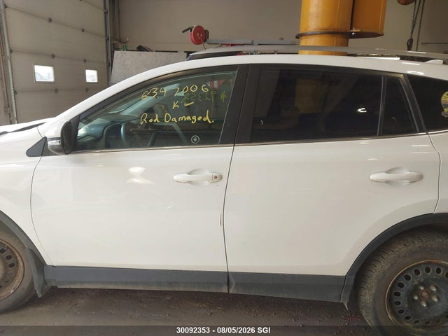 2T3BFREV2HW645613 Toyota RAV4 LE