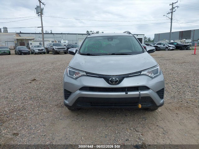 2018 Toyota Rav4 Le მანქანა იყიდება აუქციონზე, vin: 2T3BFREV5JW805490, აუქციონის ნომერი: 30091648
