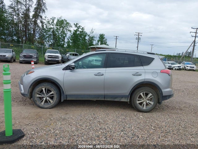 2018 Toyota Rav4 Le მანქანა იყიდება აუქციონზე, vin: 2T3BFREV5JW805490, აუქციონის ნომერი: 30091648