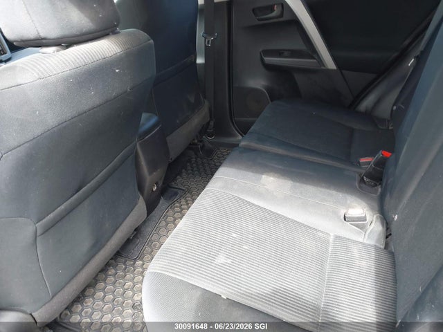 Toyota RAV4 LE 2018 2T3BFREV5JW805490 Image 8