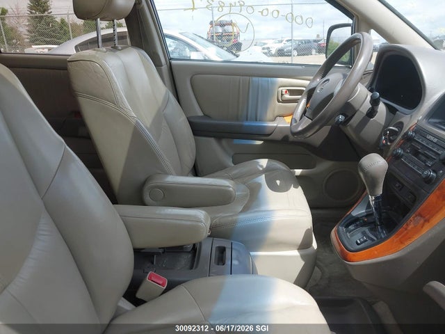 30092312 :رقم المزاد ، JT6HF10U7Y0120925 vin ، 2000 Lexus Rx 300 مزاد بيع