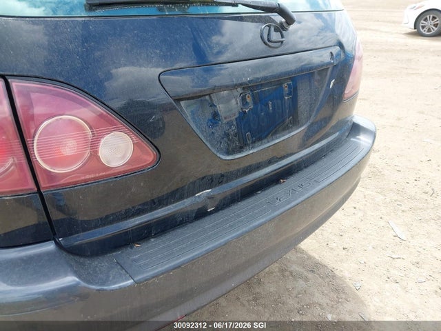 30092312 :رقم المزاد ، JT6HF10U7Y0120925 vin ، 2000 Lexus Rx 300 مزاد بيع