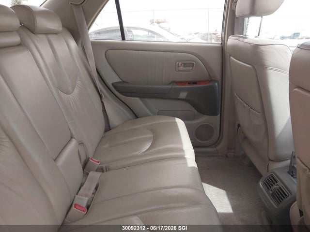 30092312 :رقم المزاد ، JT6HF10U7Y0120925 vin ، 2000 Lexus Rx 300 مزاد بيع