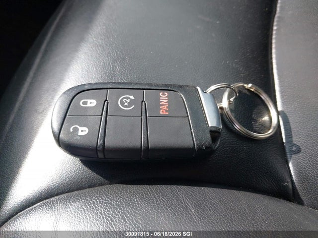 30091815 :رقم المزاد ، 3C4PDDFG1FT715590 vin ، 2015 Dodge Journey R/t مزاد بيع