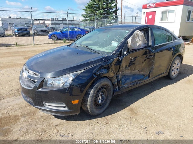 Chevrolet CRUZE LT 2014 1G1PC5SB7E7318755 Image 2