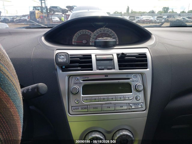 2007 Toyota Yaris მანქანა იყიდება აუქციონზე, vin: JTDBT923071154305, აუქციონის ნომერი: 30090198