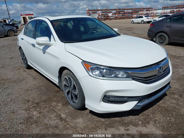 2016 1HGCR3F86GA800017 main image