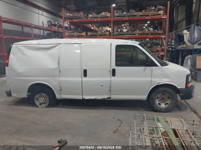 2011 Chevrolet Express G2500 მანქანა იყიდება აუქციონზე, vin: 1GCWGFFA4B1122883, აუქციონის ნომერი: 30078435
