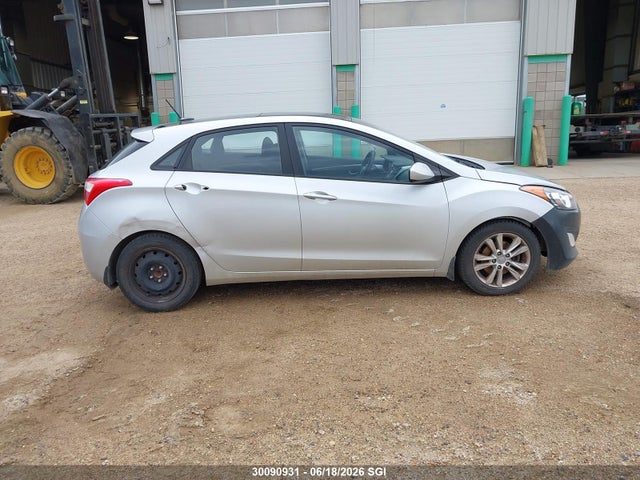 2015 Hyundai Elantra Gt მანქანა იყიდება აუქციონზე, vin: KMHD35LH5FU244246, აუქციონის ნომერი: 30090931