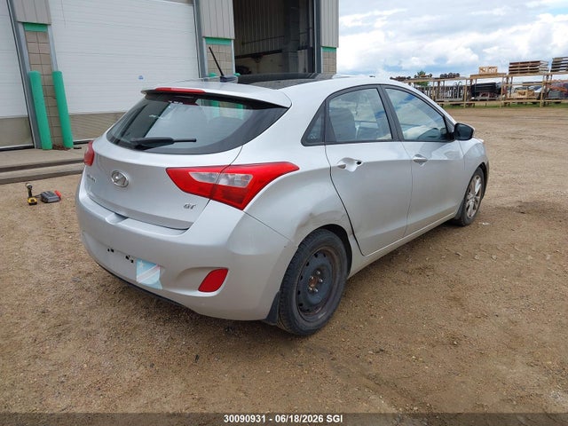 2015 Hyundai Elantra Gt მანქანა იყიდება აუქციონზე, vin: KMHD35LH5FU244246, აუქციონის ნომერი: 30090931