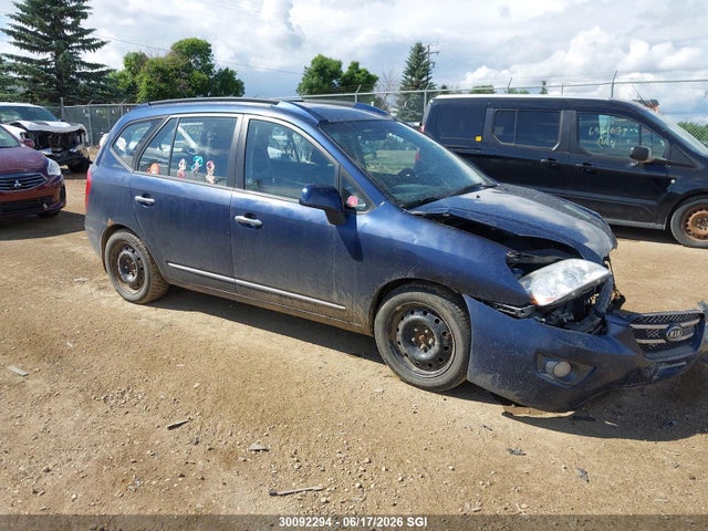 30092294 :رقم المزاد ، KNAFG526177101146 vin ، 2007 Kia Rondo Lx/ex مزاد بيع