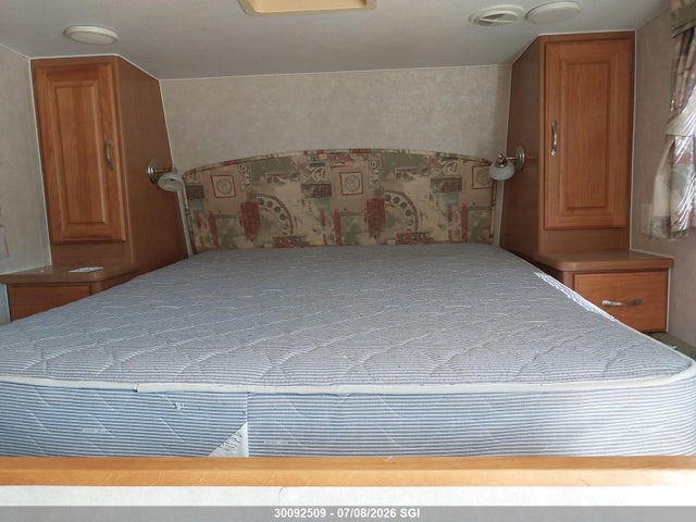 Продажа на аукционе авто 2003 Triple E Canada Ltd Topaz Triple E 24ft, vin: 2TP24DB83W017874, номер лота: 30092509