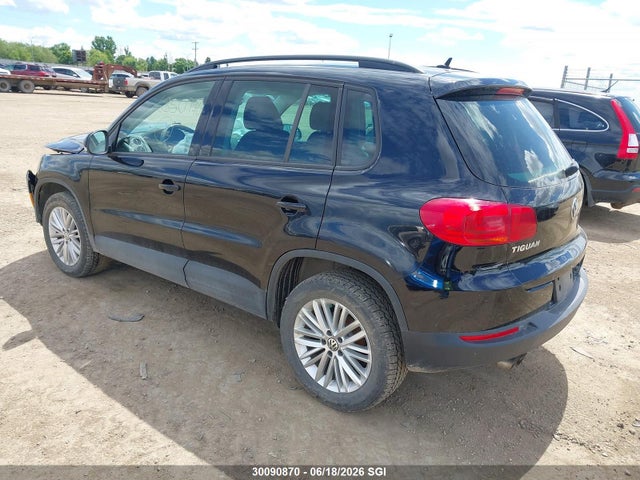 30090870 :رقم المزاد ، WVGJV7AX4GW608715 vin ، 2016 Volkswagen Tiguan Comfort/high/r-line/sp Ed مزاد بيع